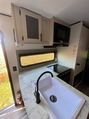 Brand New! 2026 DUTCHMEN ASPEN TRAIL 23 BH LE