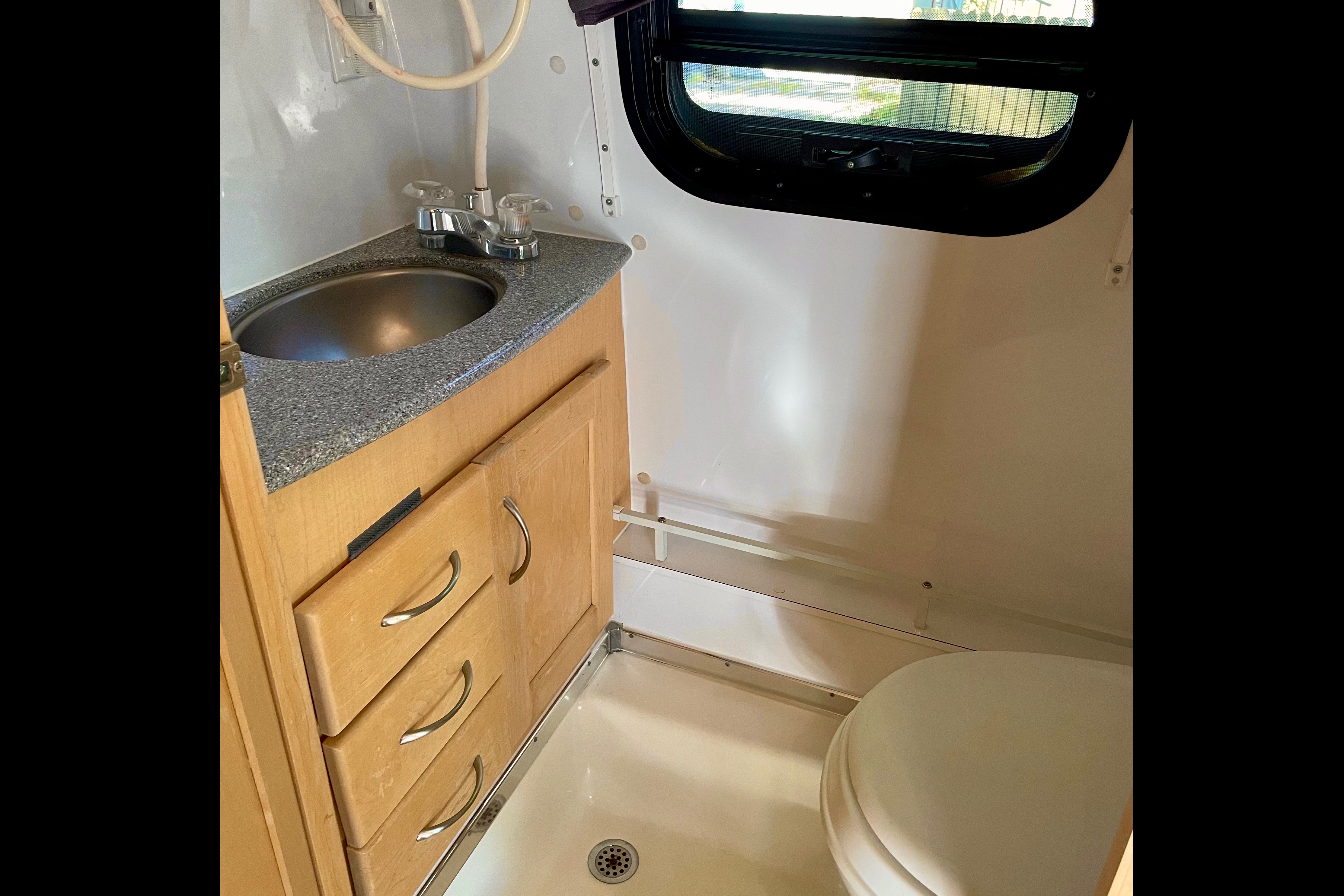 2007 PleasureWay with Solar & Generator