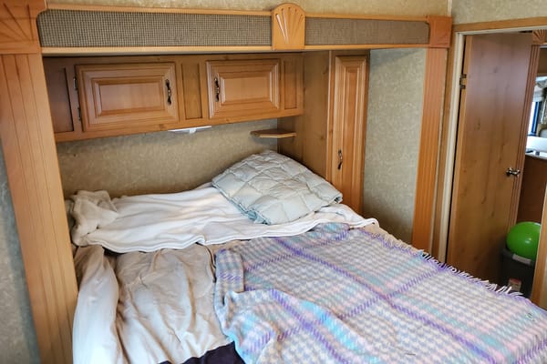 Stews Keystone Laredo 32 Fifth Wheel