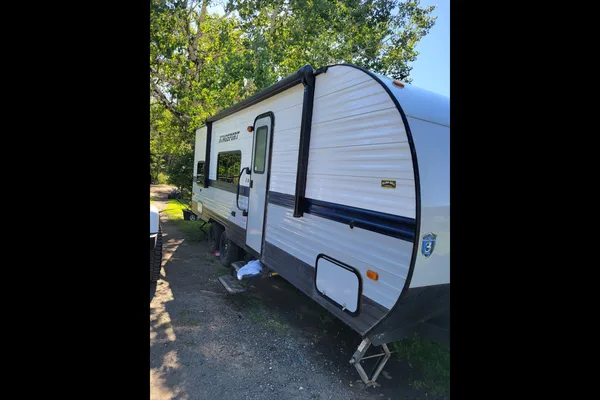 Jordan's Gulf Stream Kingsport 248bh Travel Trailer
