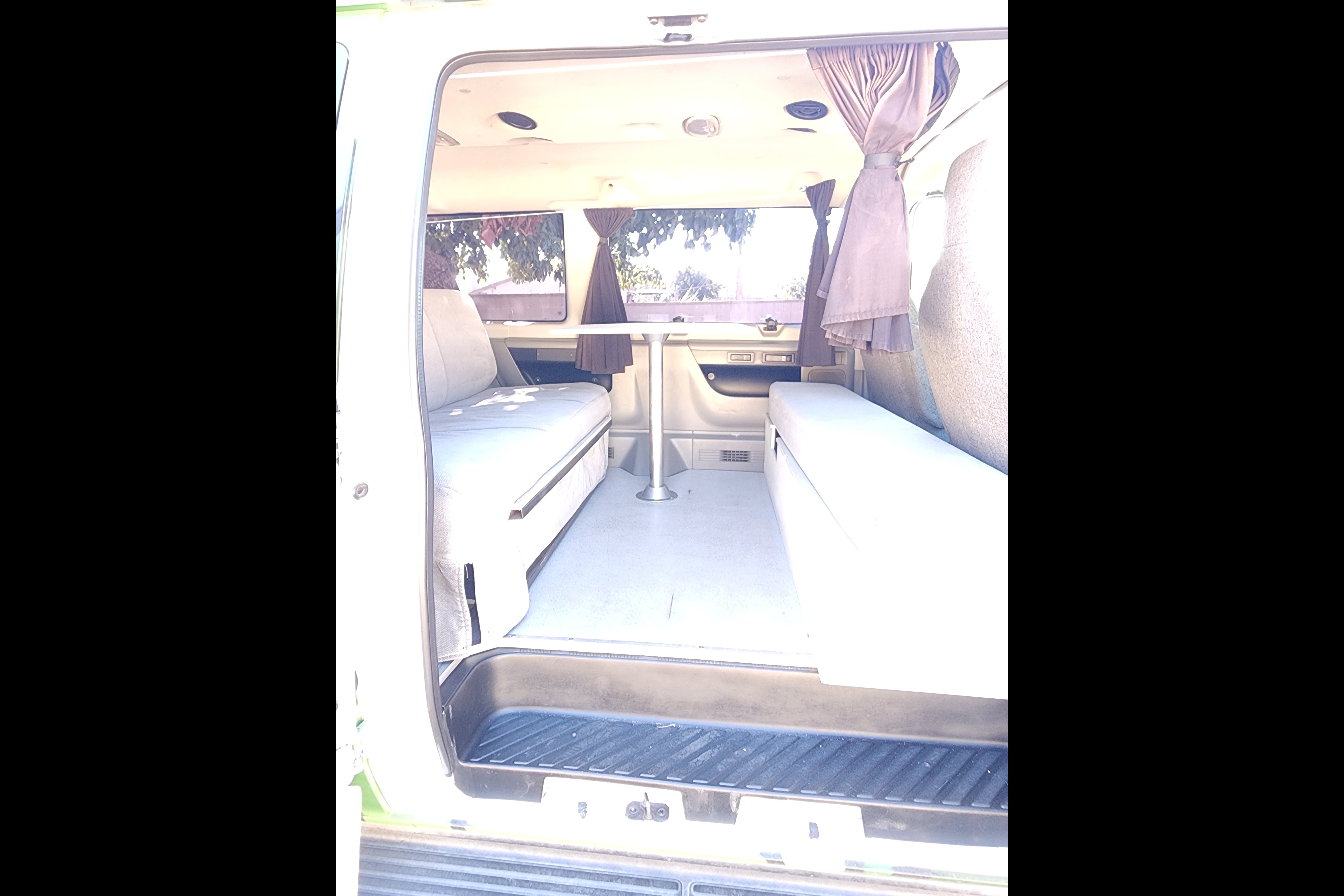 RAIN FOREST FORD E150
