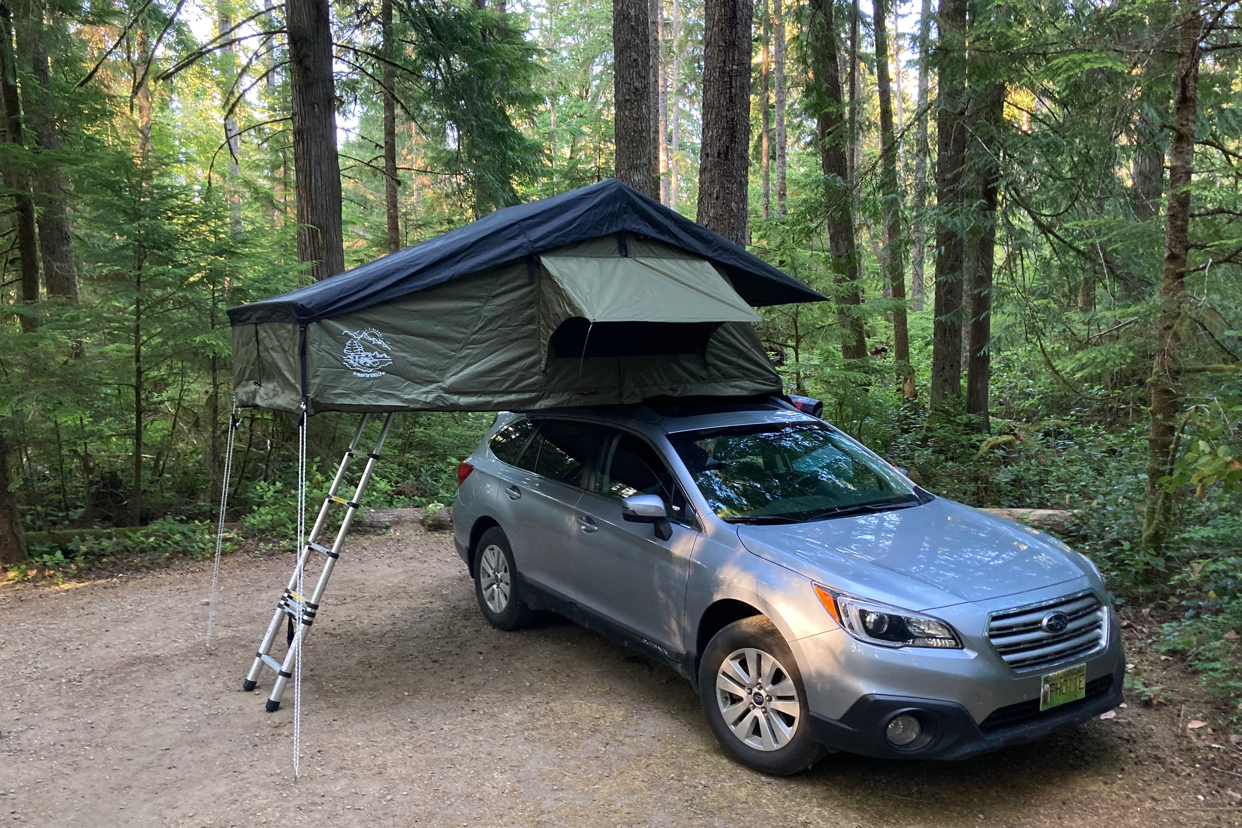 4x4 Subaru with Roof Top Tent