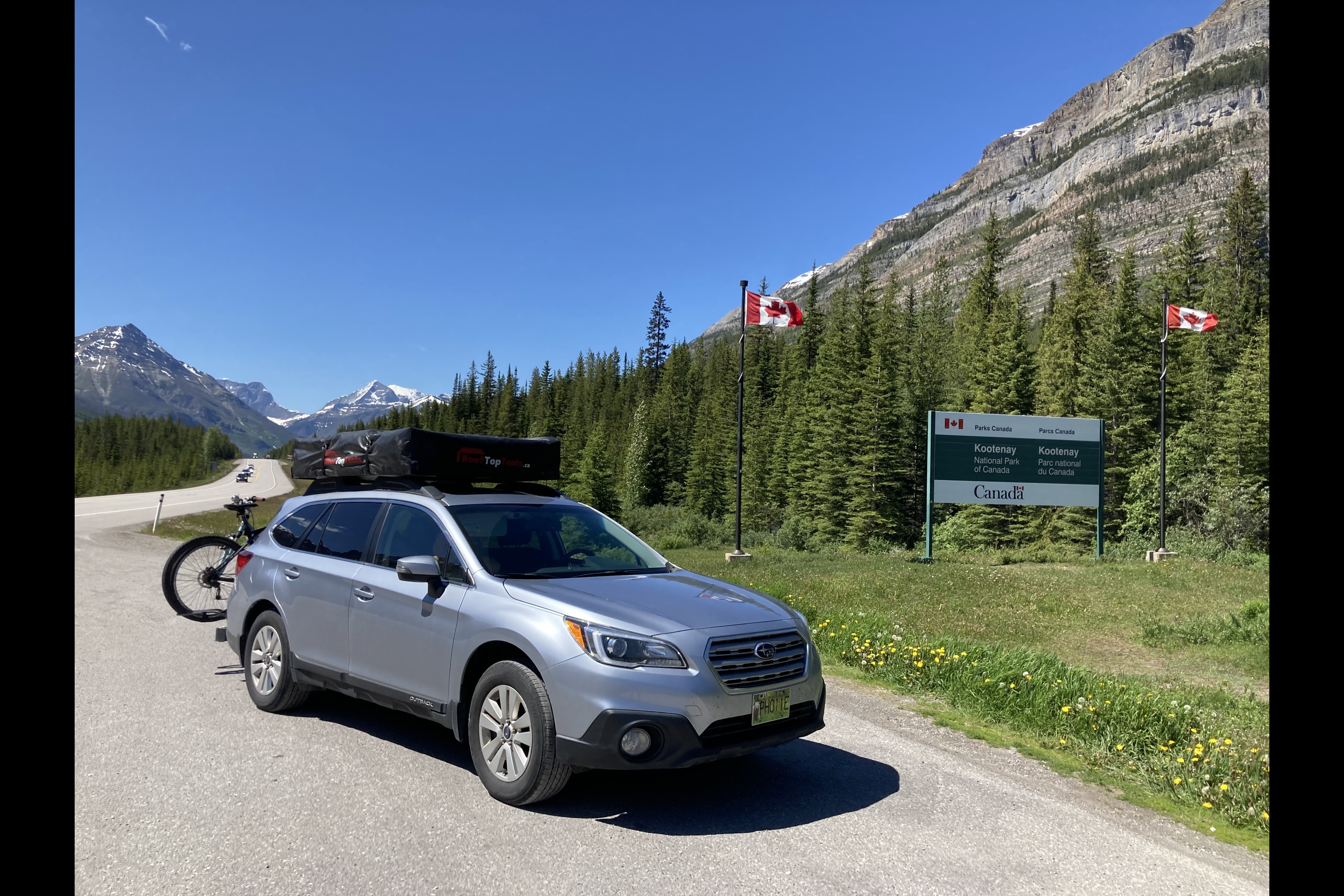 4x4 Subaru with Roof Top Tent