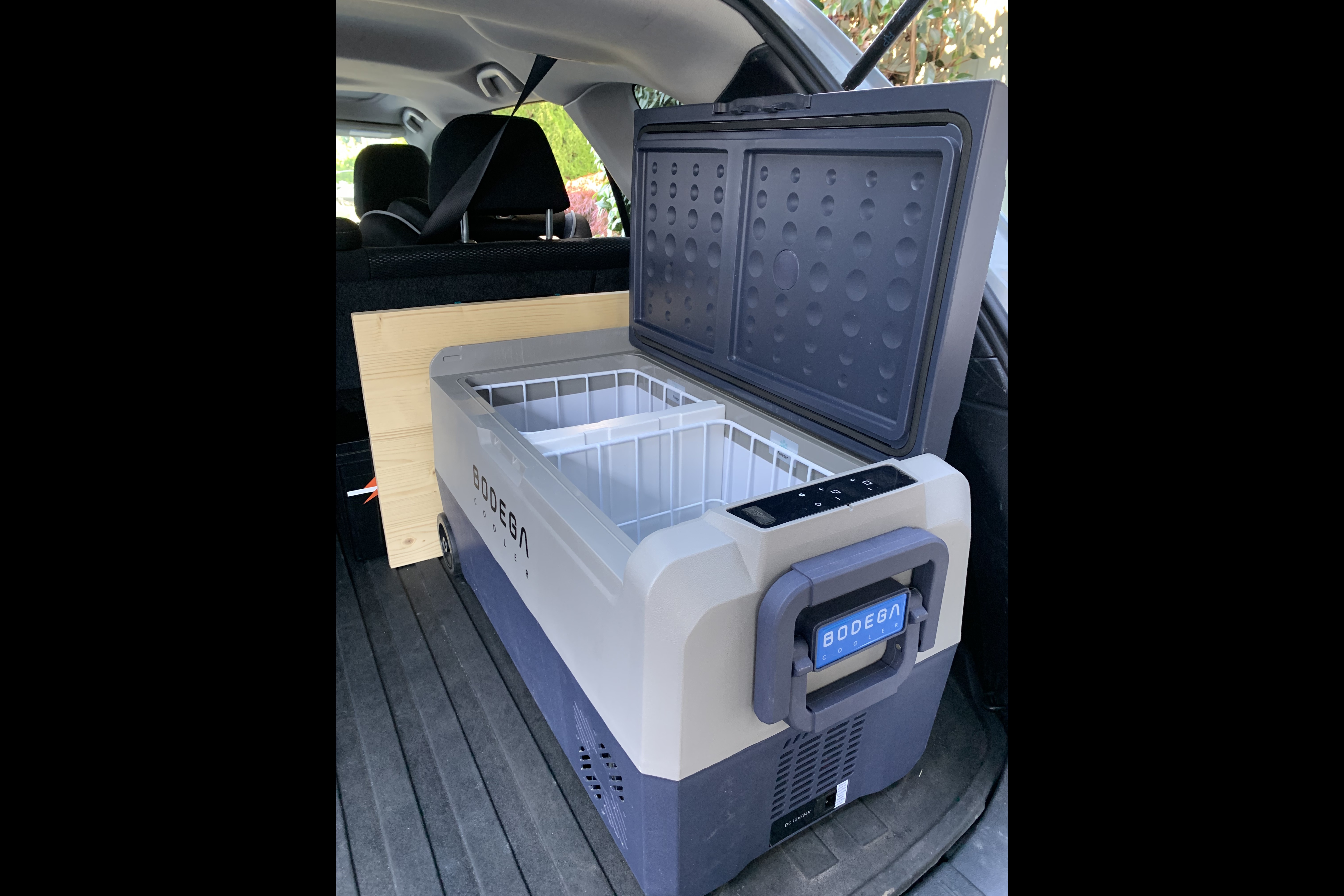 4x4 Subaru with Roof Top Tent