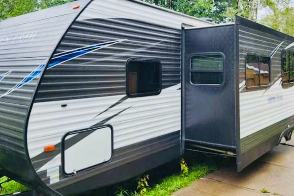 Le Nid Nomade | Aspentrail 2910bhs
