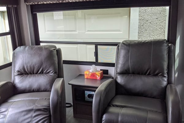 Ben's Keystone ,Hideout Travel Trailer