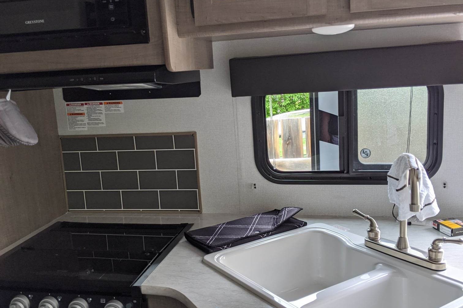 Ben's Keystone ,Hideout Travel Trailer