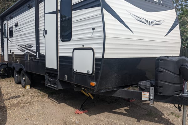 Ben's Keystone ,Hideout Travel Trailer