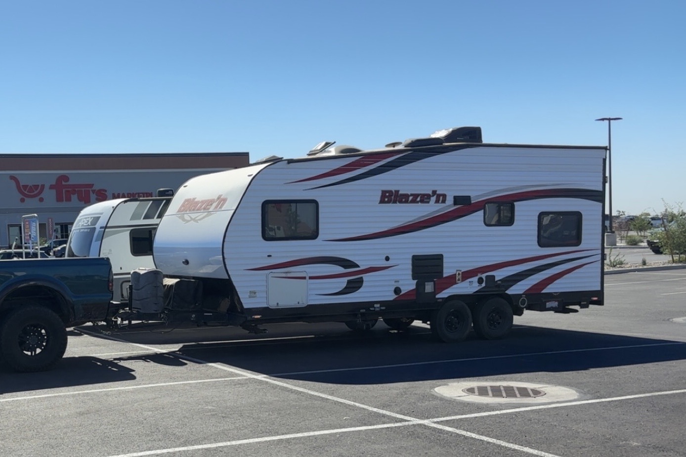 Pacific Coachworks 21fs Toy Hauler