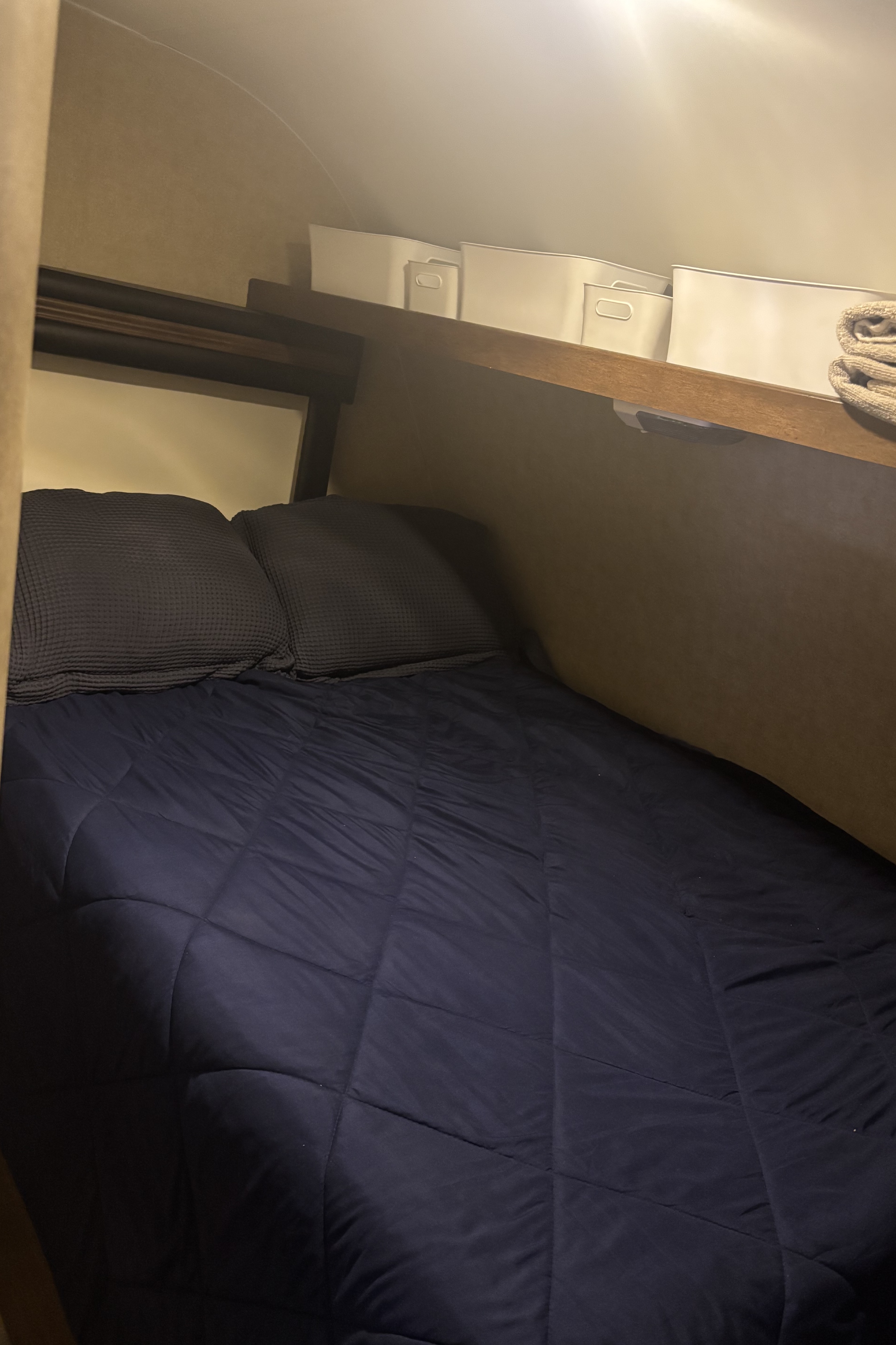 Pacific Coachworks 21fs Toy Hauler