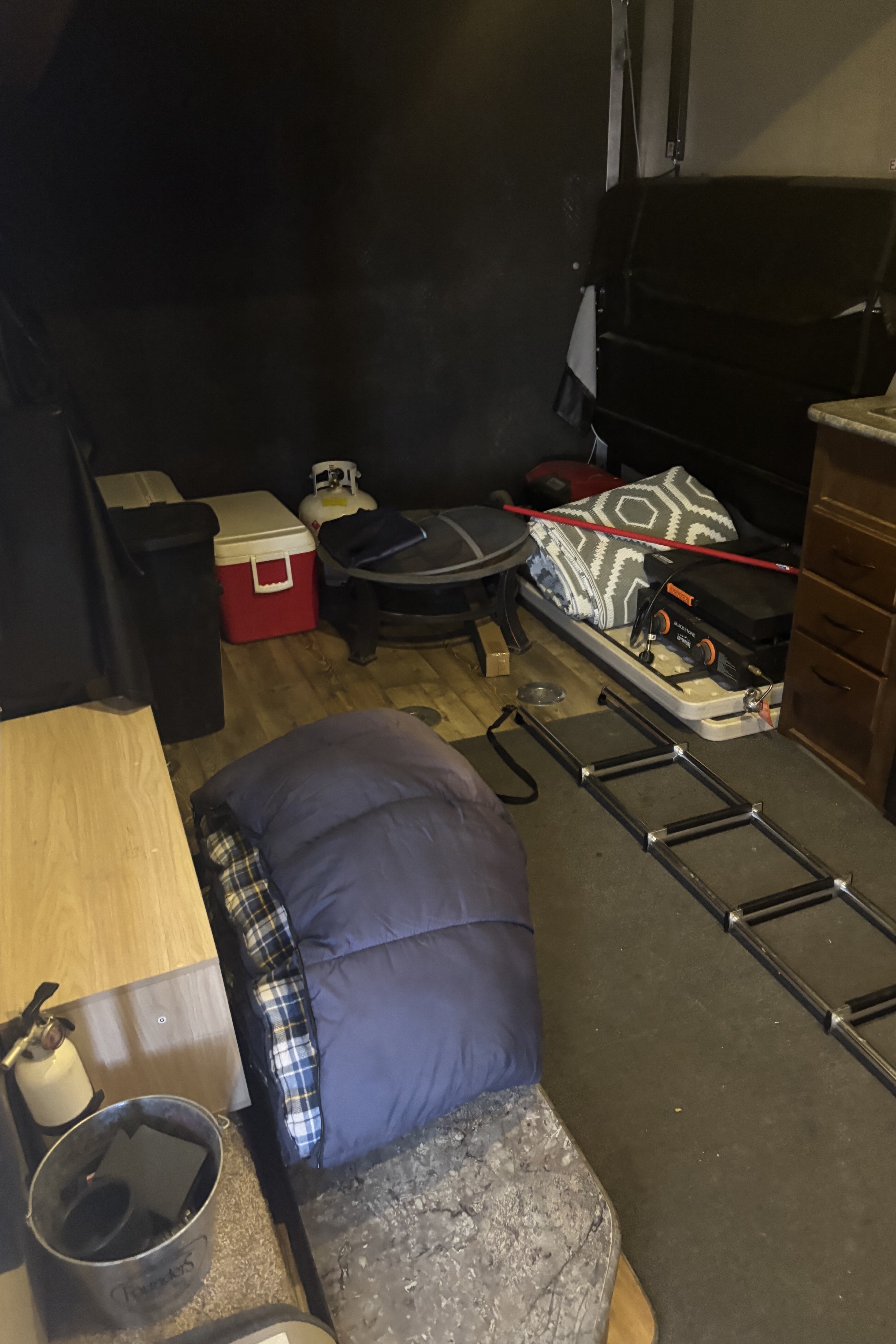 Pacific Coachworks 21fs Toy Hauler