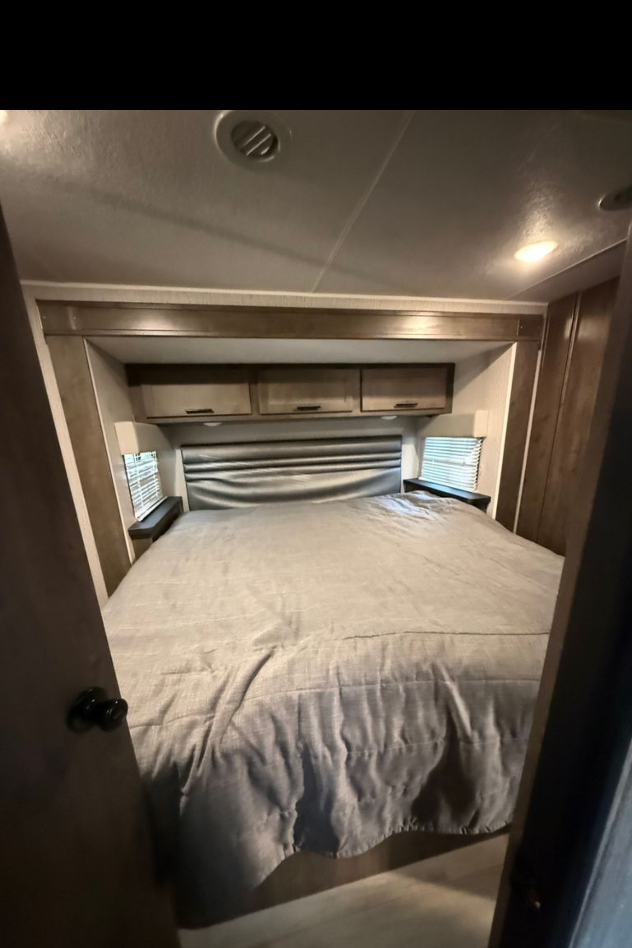 Marcel's Coachmen Leprechaun Class C