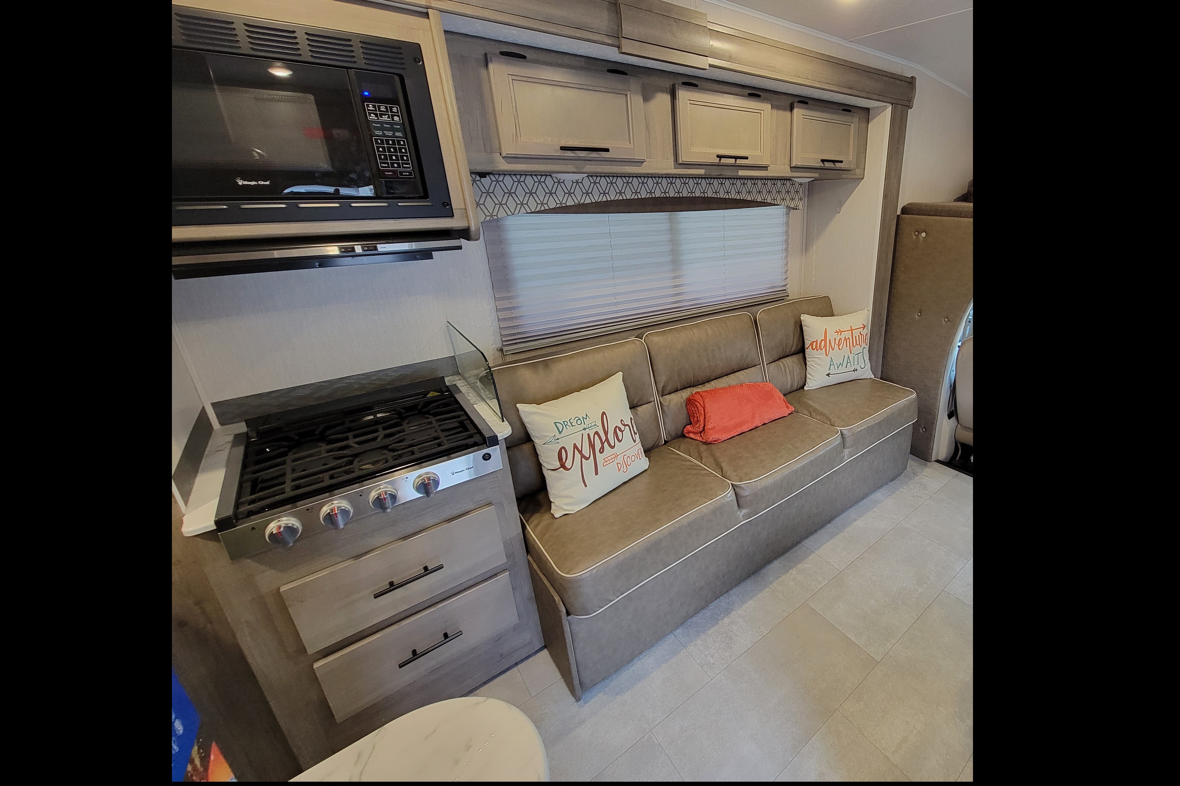 Coachmen Freelander 30BH