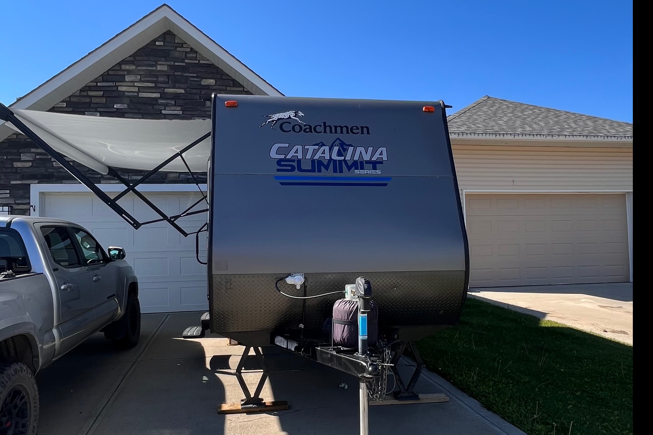 2019 Coachmen- Catalina Summit Travel Trailer
