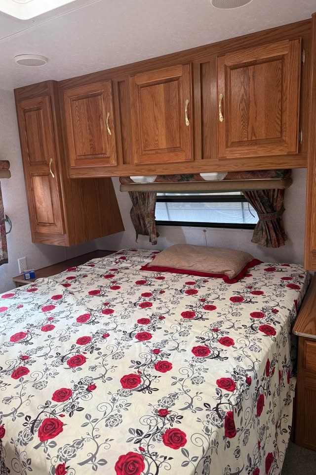 Samantha's Jayco Eagle Travel Trailer **VERY CLEAN** Sleeps 7-8