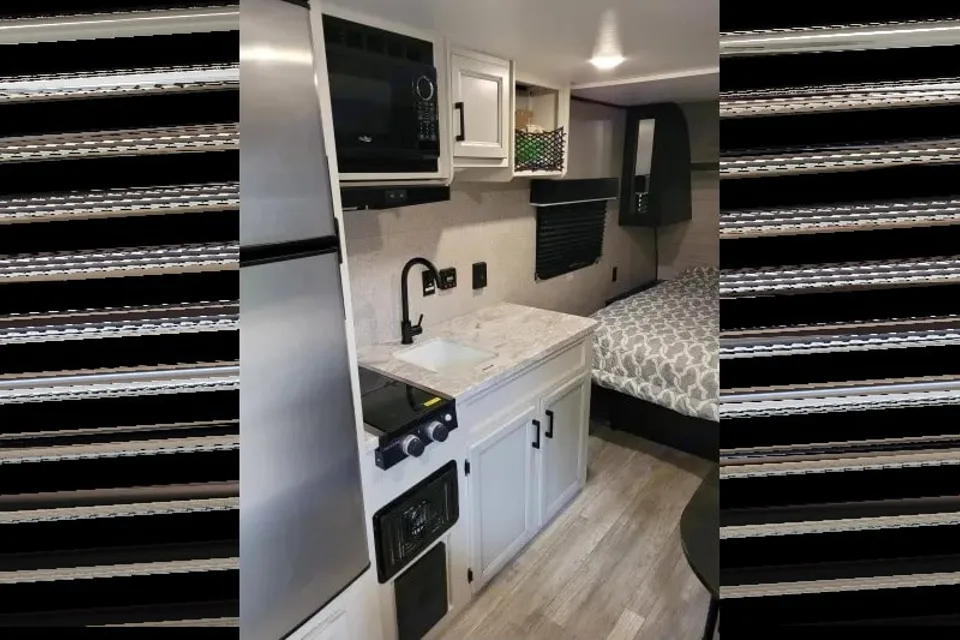  Jayco Jay Flight SLX 195RB Travel Trailer
