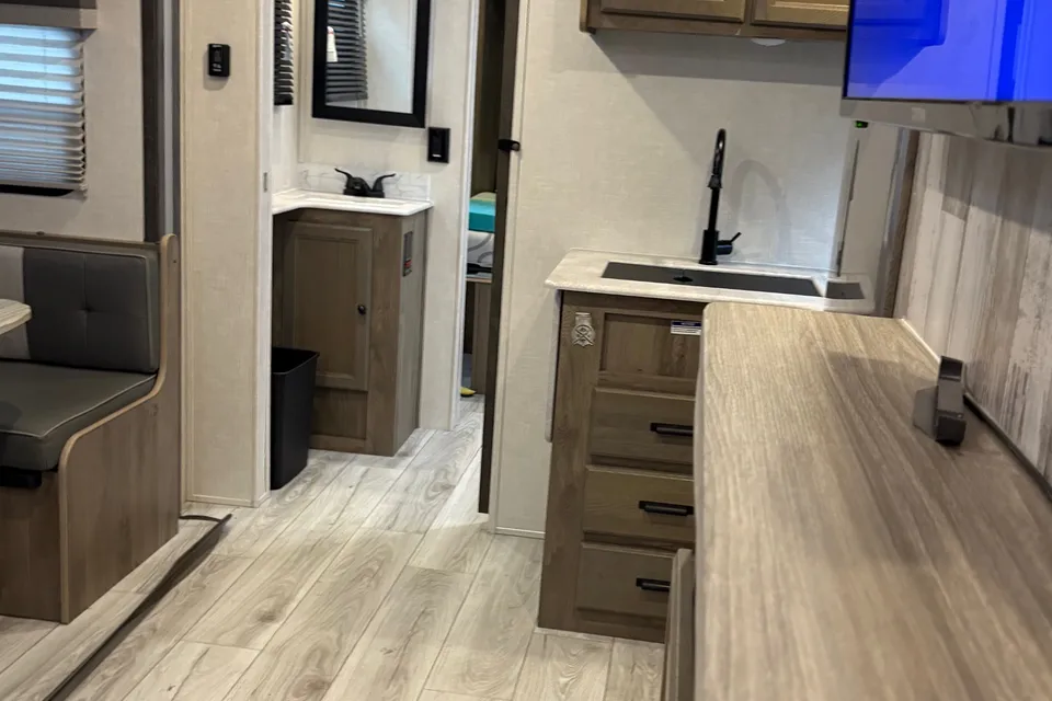 Rodney's Forest River Surveyor Legend Travel Trailer