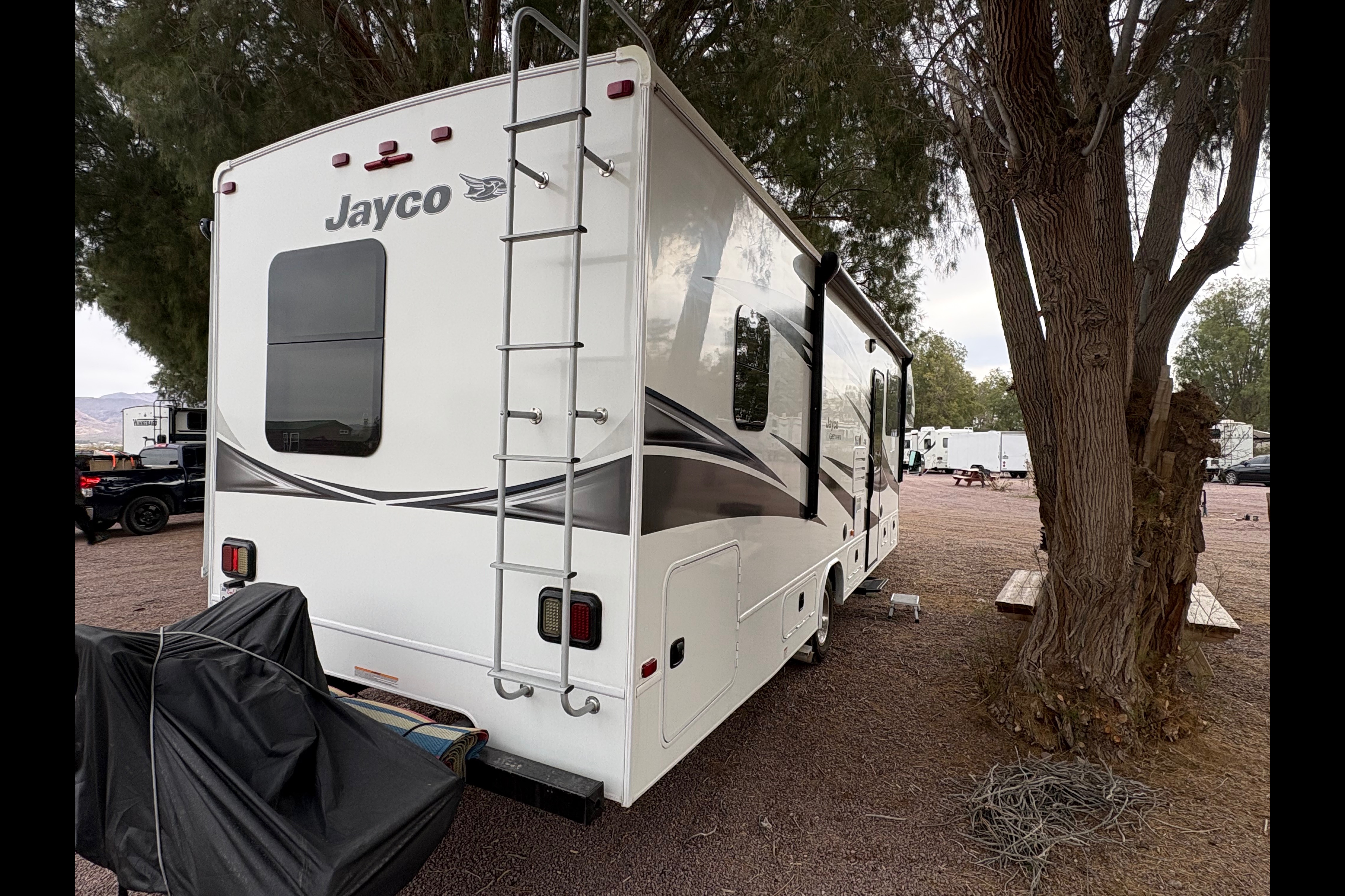 Family Fun Motorhome-Adventures Await! No experience needed