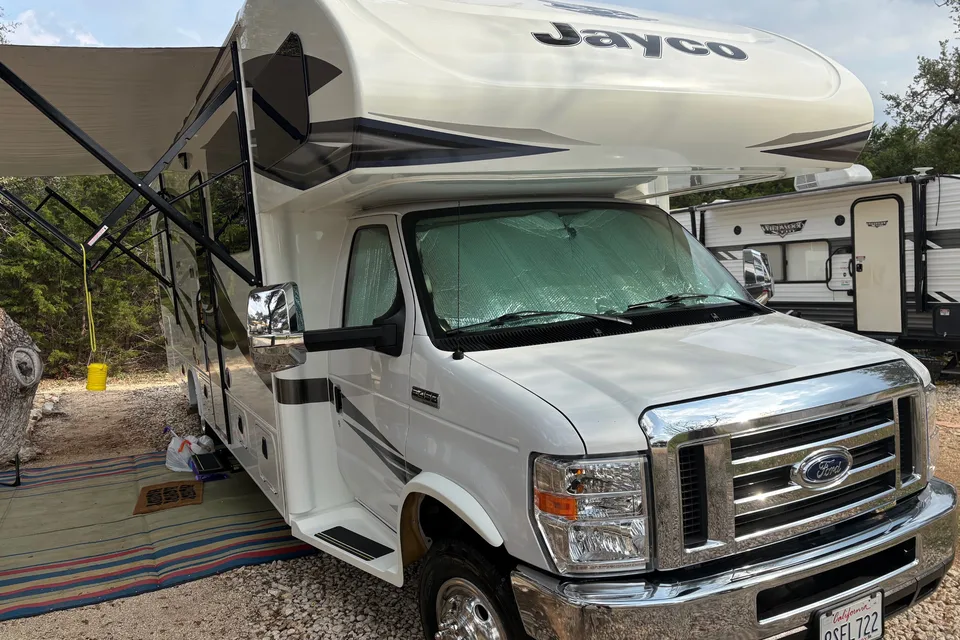 Family Fun Motorhome-Adventures Await! No experience needed