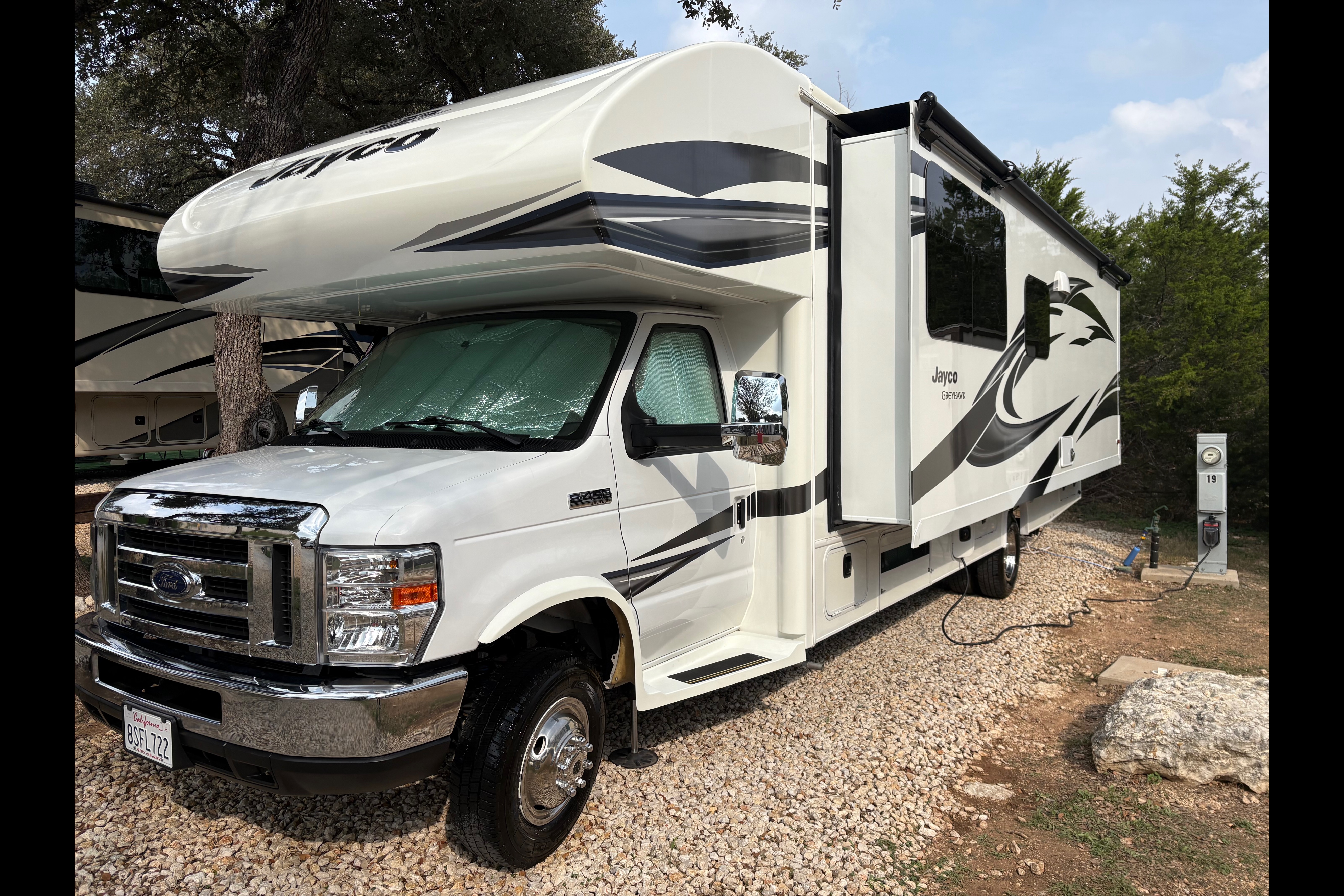 Family Fun Motorhome-Adventures Await! No experience needed
