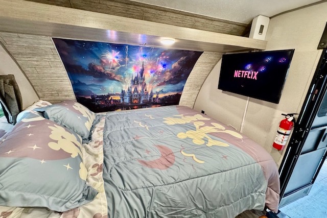 Weekend warriorz Wildwood Aurora Travel Trailer