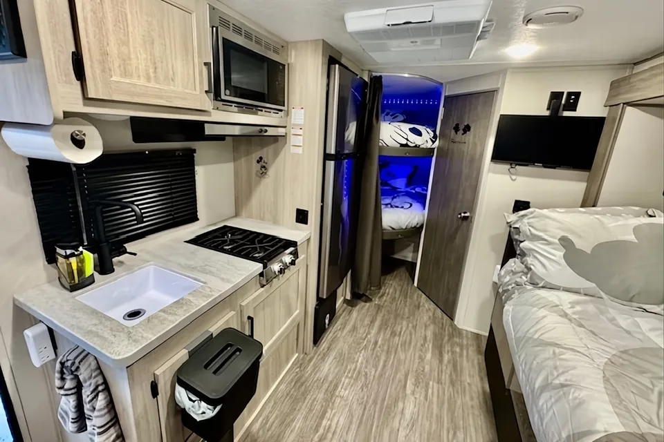 Weekend warriorz Wildwood Aurora Travel Trailer