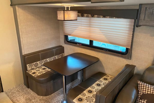 Kevin's Dutchmen 300bhsl Travel Trailer