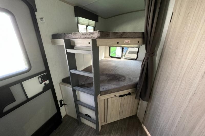 Shadow Cruiser | Driftwood Vacation