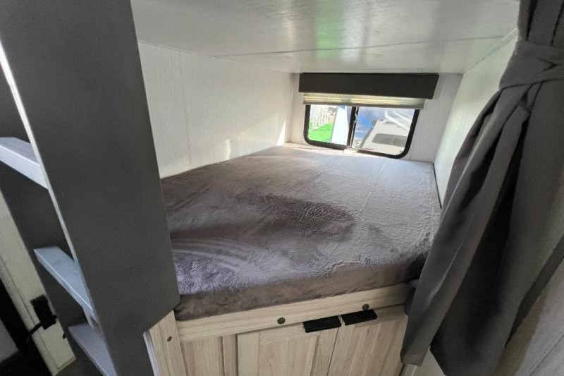 Shadow Cruiser | Driftwood Vacation