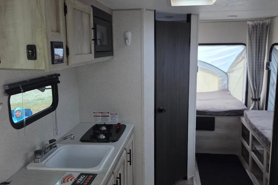 2022 Coachmen Hybrid