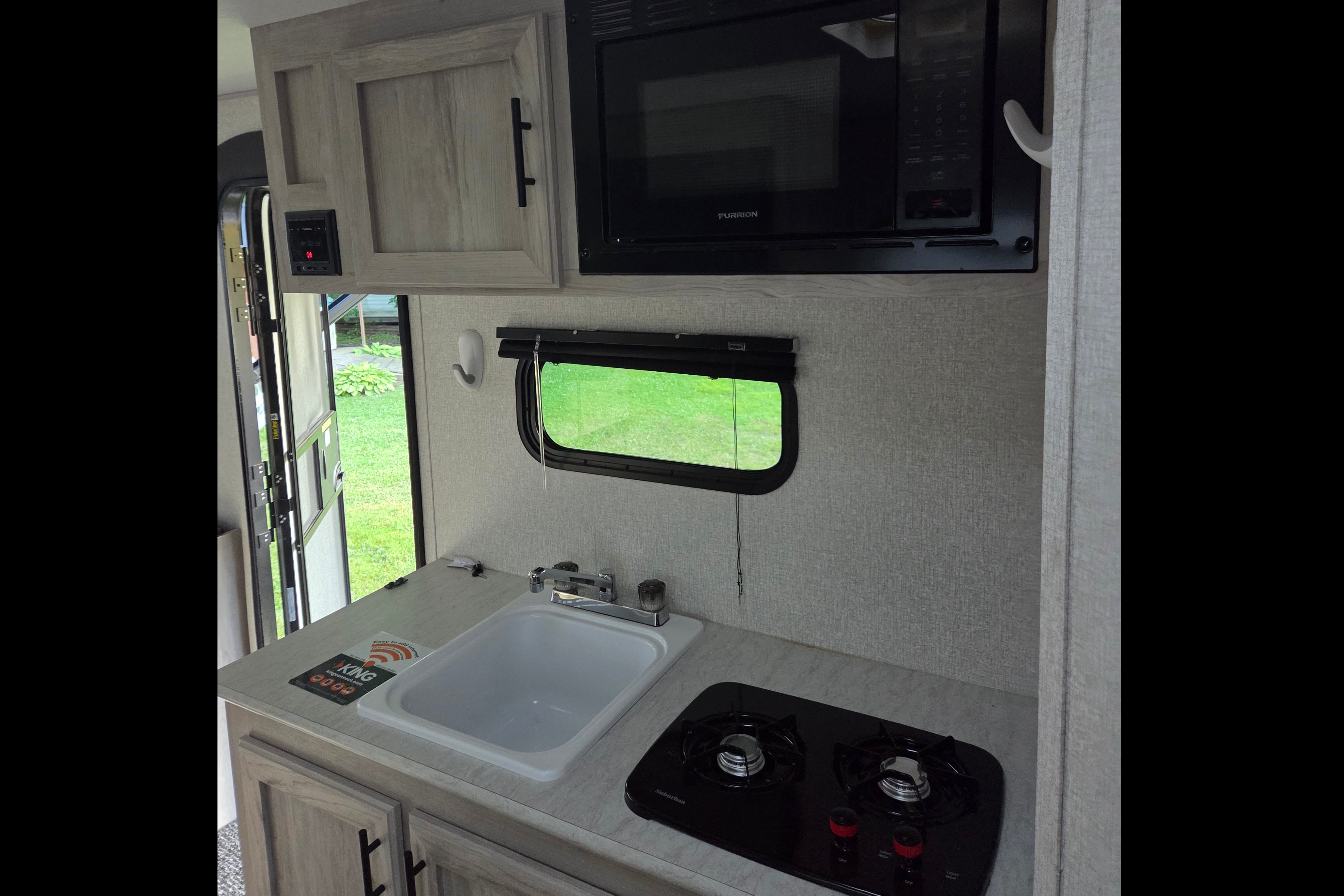 2022 Coachmen Hybrid