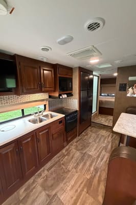 Luxury Family-Friendly Motorhome. Adventure Ready