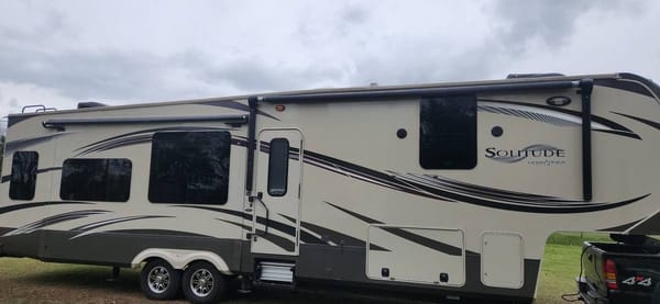 Luke's Grand Design 5th wheel