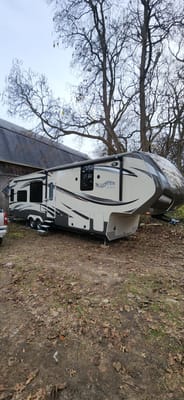 Luke's Grand Design 5th wheel