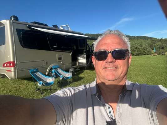 John's Leisure Travel Vans Unity Fx Class B