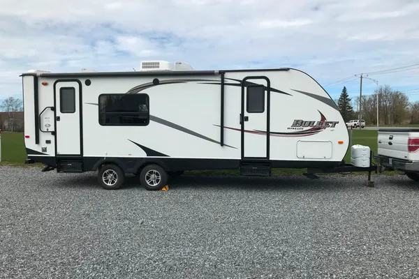 André Keystone Bullet Travel Trailer