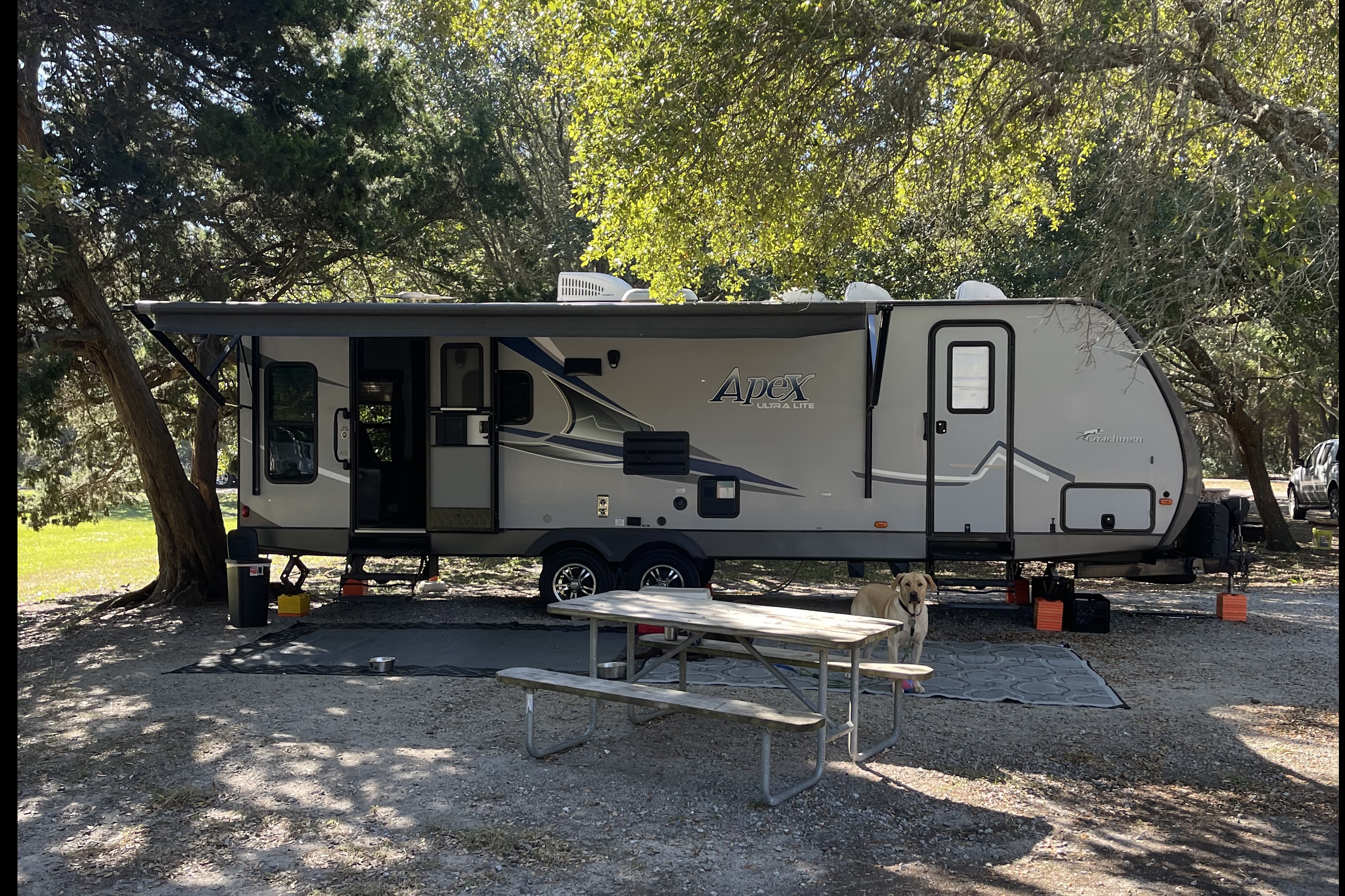 Coachmen 279RLSS Travel Trailer