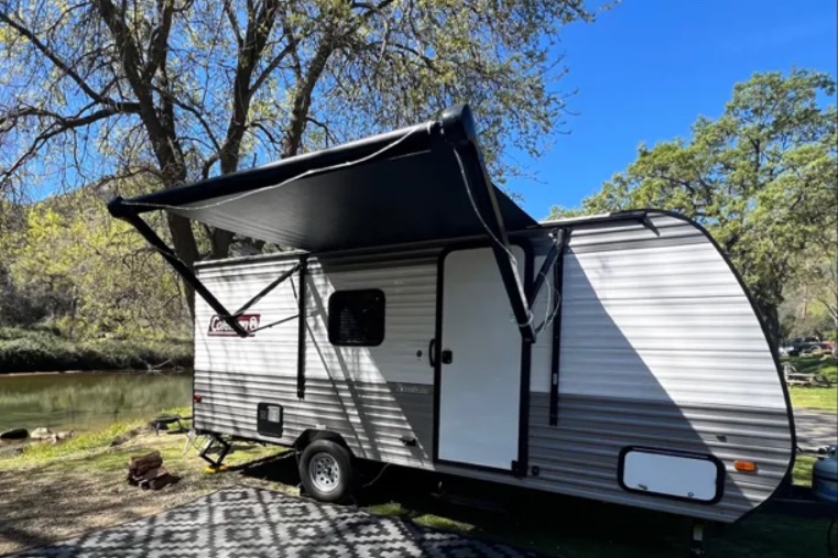 Brand New Coleman Lantern Bunk House