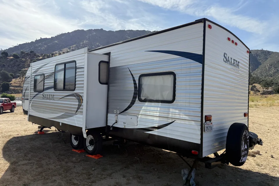 Marco's Forest River Wildwood T30QBSS Travel Trailer