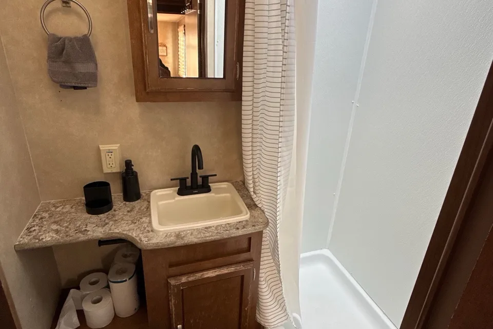 Marco's Forest River Wildwood T30QBSS Travel Trailer