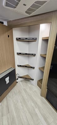 Salem 26 ICE (ICE2). 33 ft, Travel trailer Sleeps 8