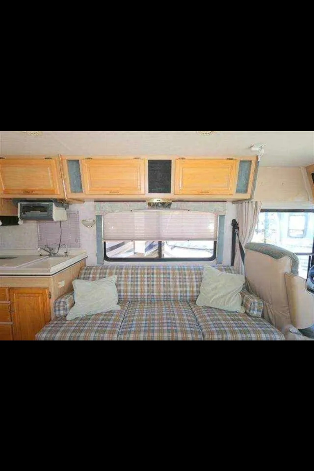Joshua's National RV Dolphin Class A
