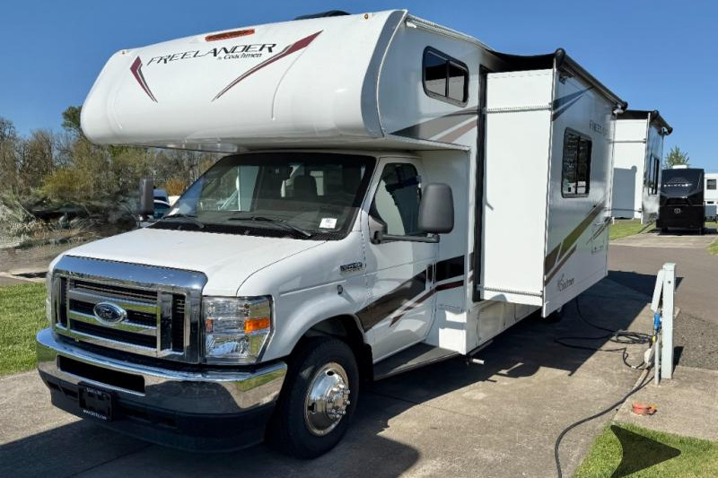 2023 Freelander 26DS | Yellowstone-Ready, Fully Stocked, Sleeps 6