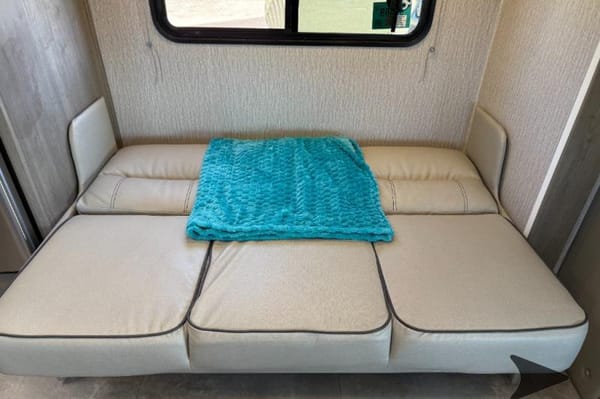 2023 Freelander 26DS | Yellowstone-Ready, Fully Stocked, Sleeps 6