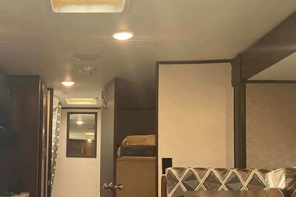Gordon's Jayco SLX Travel Trailer