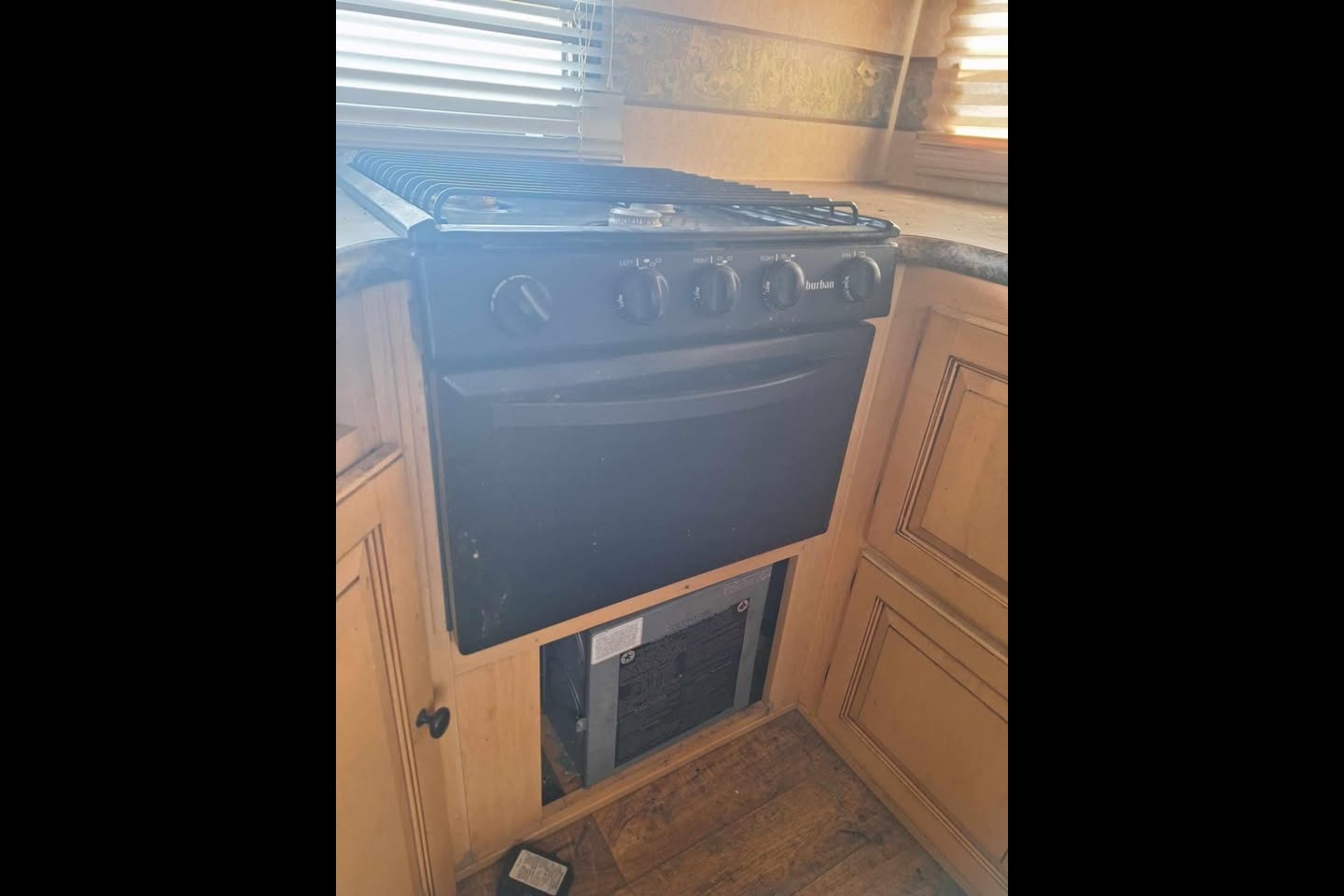 Eric | Forest River Élite Signature 8280ws Sellette