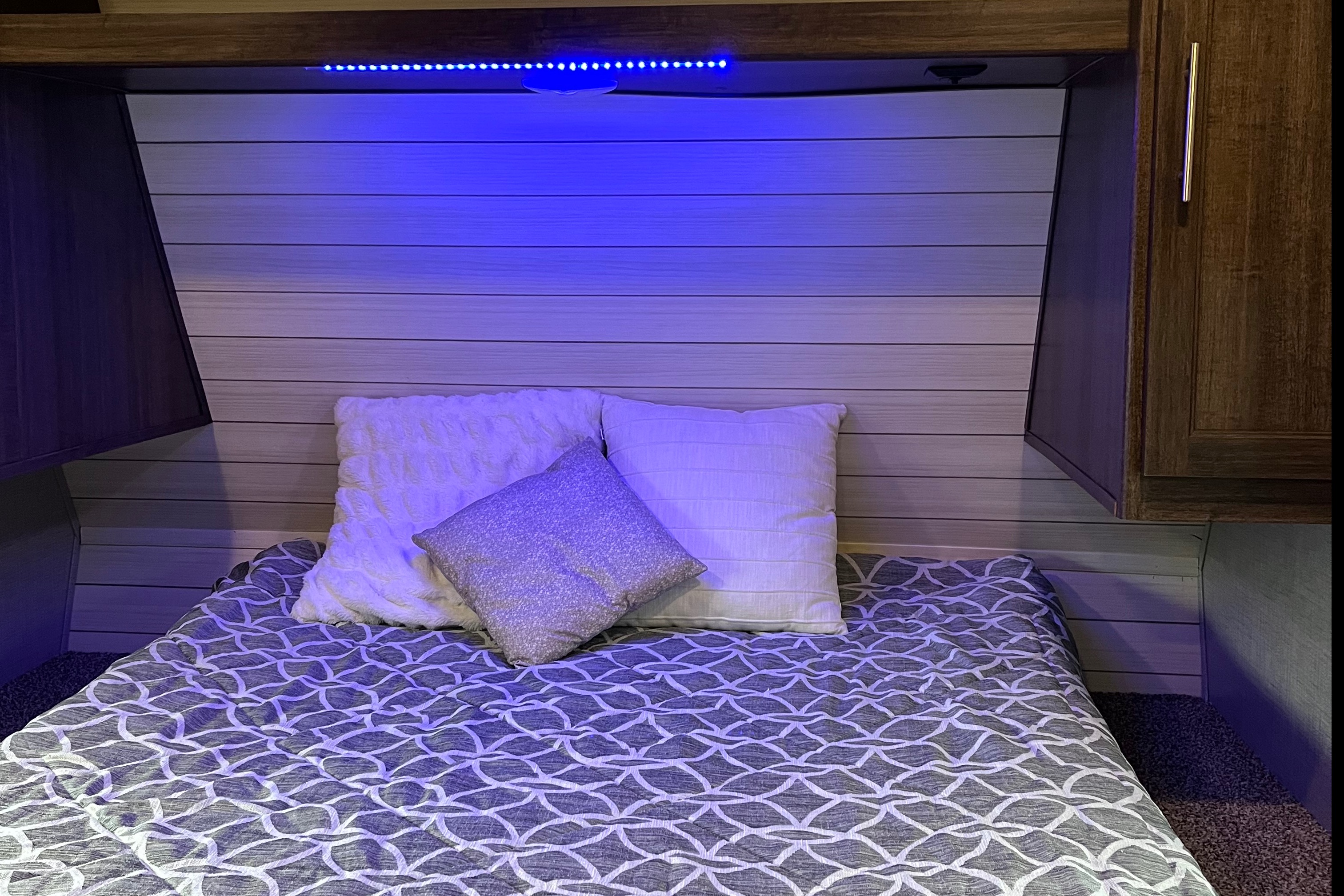 Crossroad Zinger 330bh  10personnes *Lits Superposés/bunk beds*  2 chambre fermé Marial RV