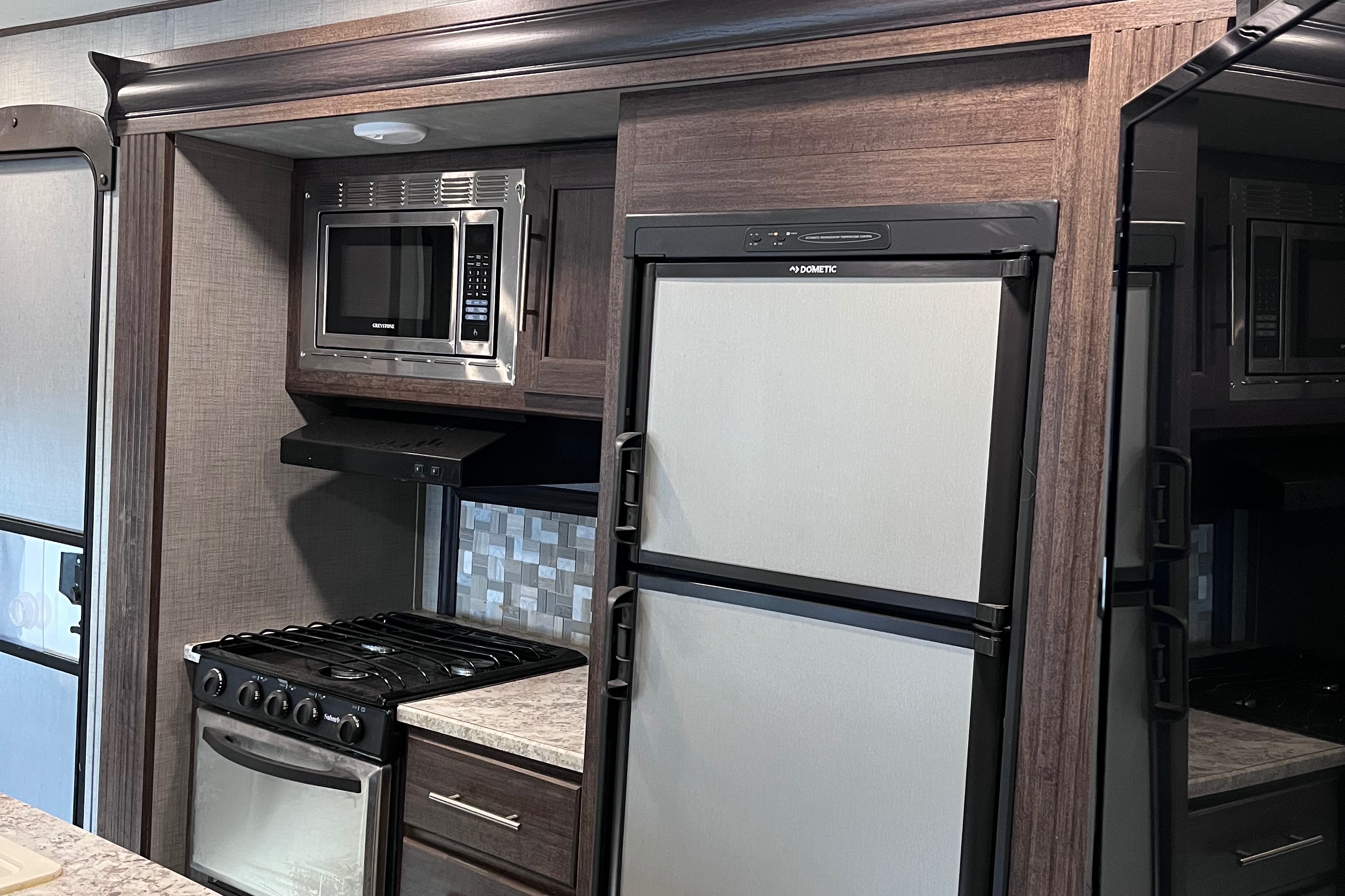 Crossroad Zinger 330bh  10personnes *Lits Superposés/bunk beds*  2 chambre fermé Marial RV