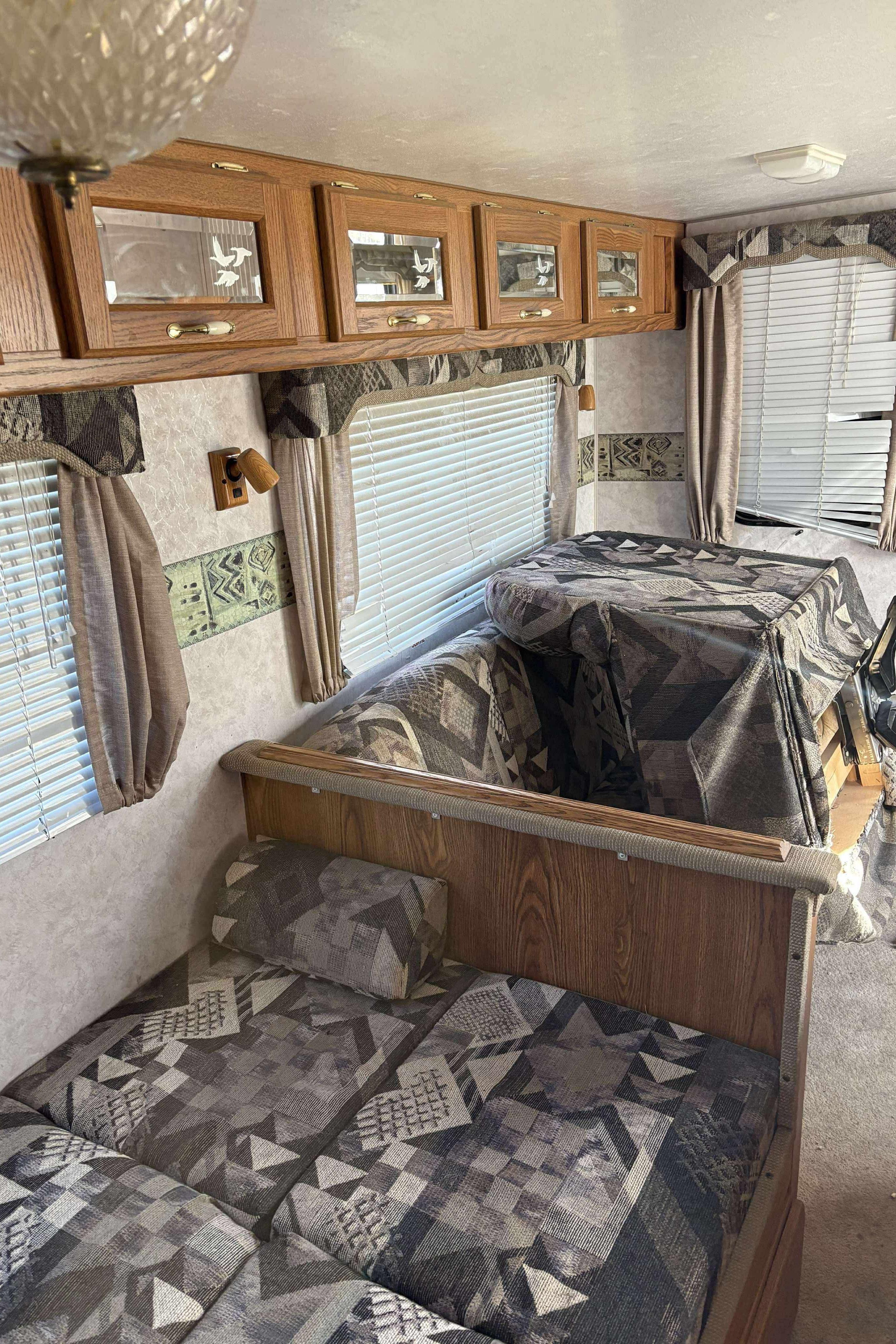 Mike's Nash Bunk Fifth Wheel