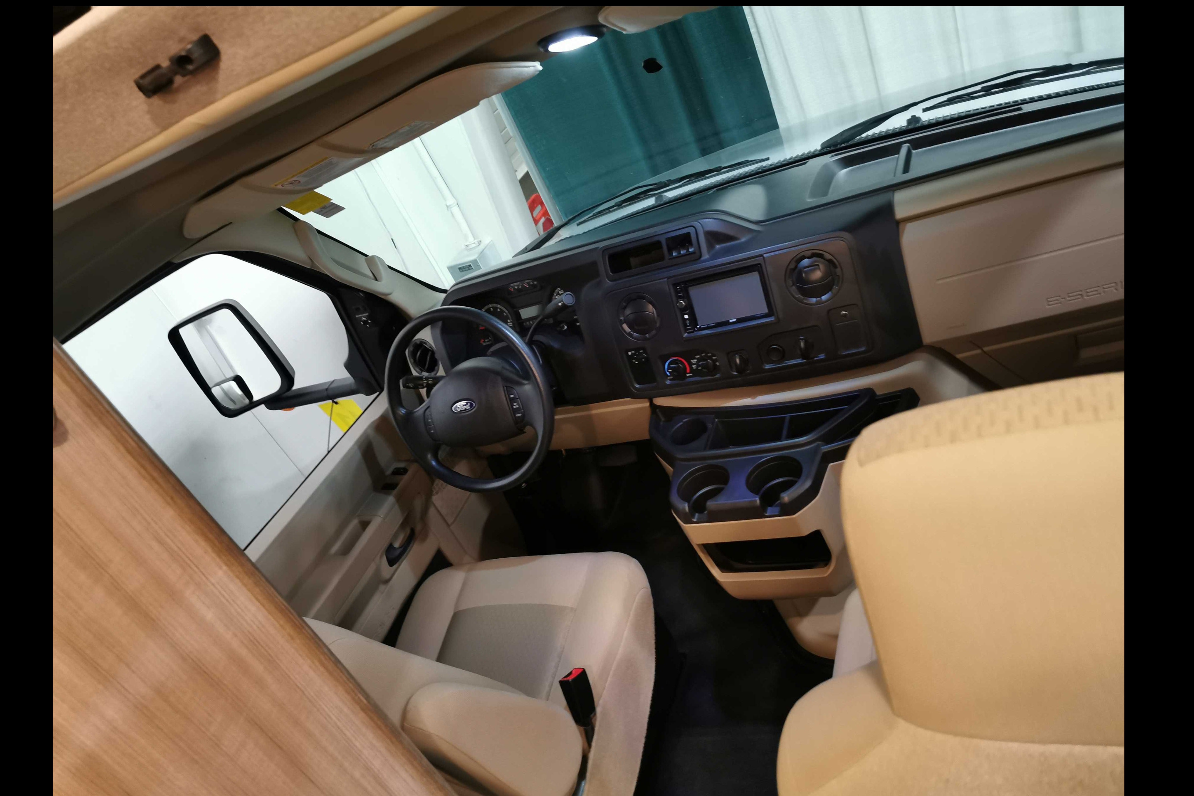 Emma's 2021 Ford 19ft motorhome